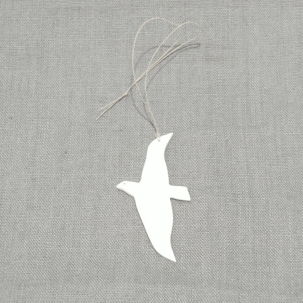 weißer keramischer Anhänger ▸ kleiner Vogel 7